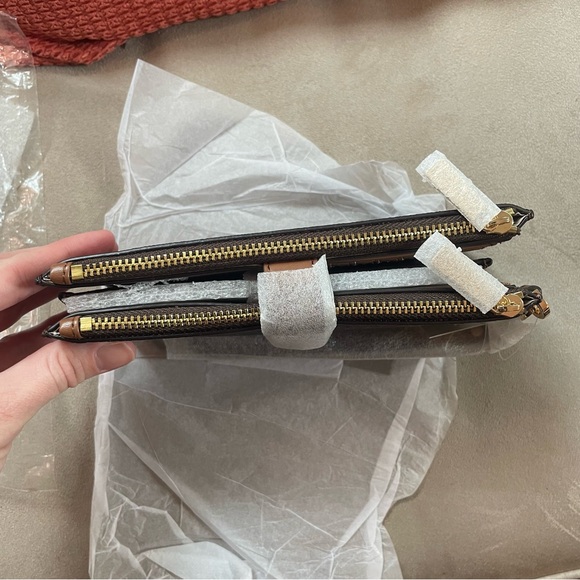 MICHAEL Michael Kors Large Double Zip Wristlet - Jet Set Travel brown - Picture 4 of 5